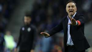 Sporting Braga head coach Carlos Carvalhal reacts during the First League Soccer match against FC Porto held at Dragao Stadium in Porto, Portugal, 6 October 2024. MANUEL FERNANDO ARAUJO/LUSA