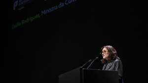 A ministra da Cultura, Dalila Rodrigues intervém na apresentação do Plano Estratégico 2024-2029 do Plano Nacional das Artes (PNA), esta tarde no CCB em Lisboa, 21 de outubro de 2024. MIGUEL A. LOPES/LUSA