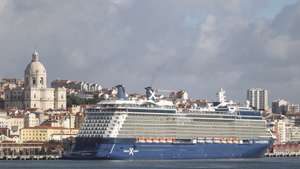Navio de cruzeiro em Lisboa, Lisboa, 27 de setembro de 2024.  ANDRÉ KOSTERS/LUSA
