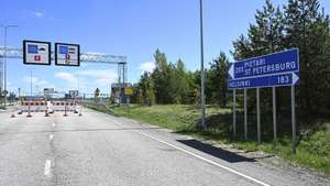epa11360320 A general view at the border of Finland and Russia on the Finnish-Russian border in Vaalimaa Virolahti, Finland, 22 May 2024. The border is closed to public traffic.  EPA/KIMMO BRANDT
