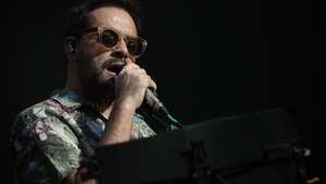 Portuguese singer and songwriter Antonio Zambujo performs on stage on the last day of Mares Vivas Festival 2024 in Vila Nova de Gaia, Portugal, 21 July 2024. MANUEL FERNANDO ARAUJO/LUSA
