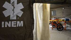 O PT EMT do INEM é certificado pela OMS desde março de 2019. Esta certificação garante padrões de qualidade e estandardização internacionais que permitem ao INEM e aos seus profissionais atuar em missões internacionais de auxílio em cenários de catástrofes e acidentes graves, sob a égide da OMS e das Nações Unidas (ONU), bem como facilita a integração desta estrutura do INEM no Mecanismo Europeu de Proteção Civil, Mafra, 17 de dezembro de 2024. CARLOS BARROSO/LUSA