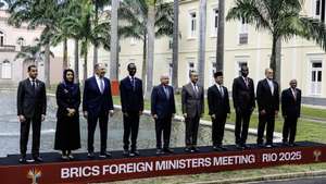 epa12061168 (L-R) Egypt's Assistant Foreign Minister at the Ministry of Foreign Affairs, Ambassador Ragui El-Etreby, UAE Minister of State for International Cooperation Reem Al Hashimy, Russian Foreign Minister Sergey Lavrov, Ethiopian Foreign Minister Gedion Timothewos, Brazilian Foreign Minister Mauro Vieira, Chinese Foreign Minister Wang Yi, Indonesian Foreign Minister Sugiono, South African Minister of International Relations and Cooperation Ronald Lamola, Iranian Deputy Minister of Economic Diplomacy Sayed Rasool Mohajer, and Indian Secretary for Economic Relations Dammu Ravi pose for a family photo with ahead of the start of the BRICS Foreign Ministers' meeting at the Itamaraty Palace in Rio de Janeiro, Brazil, 28 April 2025. Foreign ministers from the trading bloc, which consists of ten countries including Brazil, Russia, India, China, and South Africa, began their two-day meeting in Rio de Janeiro.  EPA/ANTONIO LACERDA