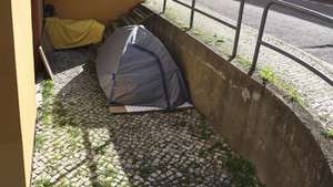 Moradores e junta do Beato queixam-se de “excesso” de centros de apoio a sem-abrigo na freguesia, Lisboa, 23 de abril de 2025. A freguesia do Beato, em Lisboa, concentra hoje ¼ das respostas aos sem-abrigo na cidade, com quatro centros de acolhimento, que apoiam cerca de 600 pessoas. Apesar de solidários, os moradores estão preocupados pela degradação da qualidade de vida. (ACOMPANHA TEXTO DA LUSA DE 04-05-2025) ANTÓNIO COTRIM/LUSA