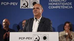 The leader of the United Democratic Coalition (CDU) and secretary-general of the Portuguese Communist Party (PCP) Paulo Raimundo speaks to supporters on the election night of the legislative elections 2025 at coalition campaign headquarters in Lisbon, Portugal, 18 May 2025. More than 10.8 million voters living in Portugal and abroad will be asked to vote in these early parliamentary elections on 18 May and choose from among the 21 competing political forces the party they believe should form the next government and elect the 230 seats of the Assembly of the Republic for the next legislature. ANTONIO COTRIM/LUSA