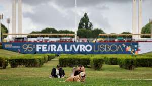 Primeiro dia da Feira do Livro de Lisboa, que estará aberta ao público entre 04 e 22 de junho, no Parque Eduardo VII, em Lisboa, 04 de junho de 2025. ANTÓNIO COTRIM/LUSA