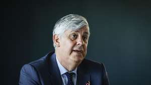 O Governador do Banco de Portugal, Mário Centeno, intervém durante a conferência de imprensa de apresentação do Relatório de Estabilidade Financeira, em Lisboa, 21 de maio de 2025. ANTÓNIO PEDRO SANTOS/LUSA