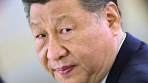 epa12083502 Chinese President Xi Jinping meets with his Russian counterpart at the Kremlin in Moscow, Russia, 08 May 2025. Russia will mark the 80th anniversary of the victory in World War II over Nazi Germany and its allies on 09 May.  EPA/KIRILL KUDRYAVTSEV / POOL