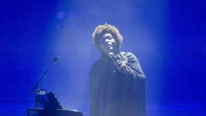 epa11493183 British singer Benjamin Clementine performs at the Luzern Live Festival, in Lucerne, Switzerland, 23 July 2024. The music event runs from 18 to 27 July 2024.  EPA/URS FLUEELER