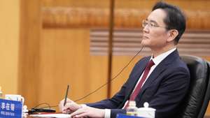 epa11993887 Samsung Electronics Chairman Lee Jae-yong attends a meeting with global business leaders hosted by China's president at the Great Hall of the People, in Beijing, China, 28 March 2025.  EPA/KEN ISHII/POOL