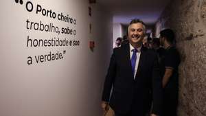 O ministro da Educação, Ciência e Inovação, Fernando Alexandre, participa na cerimónia de inauguração da nova residência de estudantes da Federação Académica do Porto (FAP),  Porto, 8 de setembro de 2025. A Academia 24 do Marquês irá disponibilizar 24 novas camas. JOSÉ COELHO/LUSA
