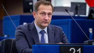 epa12436477 European Commissioner for Agriculture and Food Christophe Hansen attends a key debate on ‘This is Europe’ at the European Parliament in Strasbourg, France, 07 October 2025. The current plenary session runs from 06 October until 09 October 2025.  EPA/CHRISTOPHE PETIT TESSON