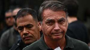 epa12377405 Brazilian former President Jair Bolsonaro leaves the DF Star Hospital in Brasilia, Brazil, 14 September 2025. Bolsonaro returned to house arrest at his residence in Brasilia hours after being admitted to a private hospital for surgery. The former head of state was sentenced by the Supreme Court to 27 years and three months in prison for conspiring against the democratic order following his defeat in the 2022 elections against current President Luiz Inacio Lula da Silva.  EPA/ANDRE BORGES