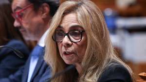 A ministra da Saúde, Ana Paula Martins, durante a sua audição na Comissão de Orçamento, Finanças e Administração Pública, na Assembleia da República, em Lisboa, 31 de outubro de 2025. ANTÓNIO COTRIM/LUSA