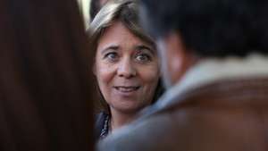 A candidata às eleições presidenciais, Catarina Martins, durante a visita à USF (Unidade de Saúde Familiar) da Ria Formosa, Faro, 3 de dezembro de 2025. LUIS FORRA/LUSA