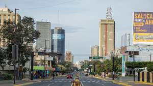 epa12623431 General view of a street in Maracaibo, northwestern Venezuela, 03 January 2026. US President Donald Trump has announced that the United States has 'successfully captured' Venezuelan President Nicolas Maduro and his wife following a series of large-scale military strikes on Caracas on 03 January 2026. The Venezuelan government has accused Washington of launching a wave of military attacks against civilian and military targets across the country early 03 January morning.  EPA/HENRY CHIRINOS