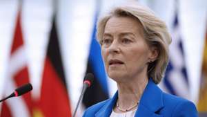 epa12666759 President of the European Commission Ursula von der Leyen addresses the European Parliament plenary session in Strasbourg, France, 21 January 2026. The current plenary session runs from 19 to 22 January 2026.  EPA/YOAN VALAT