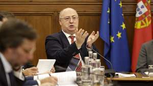 O ministro da Agricultura e Mar, José Manuel Fernandes, intervém durante a sua audição na Comissão de Agricultura e Pescas, na Assembleia da República, em Lisboa, 21 de janeiro de 2026. MARCOS BORGA/LUSA