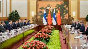 epa12683858 Finland's Prime Minister Petteri Orpo (2-R) talks to Chinese President Xi Jinping (2-L) during their bilateral meeting at the Great Hall of the People in Beijing, China, 27 January 2026.  EPA/Vincent Thian / POOL