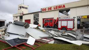 Destruição no quartel dos Bombeiros Voluntários de Leiria, depois da passagem da depressão Kristin, em Leiria, 29 de janeiro de 2026. A passagem da depressão Kristin pelo território português deixou um rasto de destruição, causou cinco mortos e vários desalojados. PAULO NOVAIS/LUSA