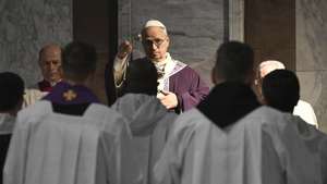 epa12755268 A handout picture provided by the Vatican Media shows Pope Leo XIV during a Ash Wednesday Holy Mass with blessing and imposition of the ashes at Basilica of Saint Sabina, in Rome, Italy, 18 February 2026.  EPA/VATICAN MEDIA HANDOUT HANDOUT EDITORIAL USE ONLY/NO SALES