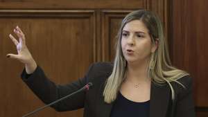 A ministra da Cultura, Juventude e Desporto, Margarida Balseiro Lopes, intervém na audição perante a Comissão de Cultura, Comunicação, Juventude e Desporto, na Assembleia da República, em Lisboa, 24 de fevereiro de 2026. ANTÓNIO COTRIM/LUSA