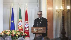 O presidente do Supremo Tribunal de Justiça (STJ), juiz conselheiro João Cura Mariano, discursa durante a cerimónia de abertura do Ano Judicial no Salão Nobre do Supremo Tribunal de Justiça, em Lisboa, 13 de janeiro de 2025. A cerimónia é organizada pelo Supremo Tribunal de Justiça, pela Procuradoria-Geral da República e pela Ordem dos Advogados. ANTÓNIO PEDRO SANTOS/LUSA