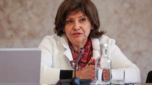A presidente do Tribunal de Contas, conselheira Filipa Urbano Calvão, intervém perante a Comissão de Economia e Coesão Territorial na Assembleia da República, em Lisboa, 25 de março de 2026. TIAGO PETINGA/LUSA