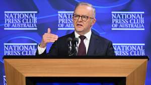epa12865565 Australian Prime Minister Anthony Albanese delivers an address to the National Press Club in Canberra, Australia, 02 April 2026.  EPA/LUKAS COCH AUSTRALIA AND NEW ZEALAND OUT