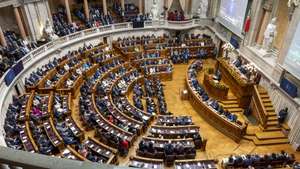 Sessão solene comemorativa do 50.º aniversário da Constituição da República Portuguesa, na Assembleia da República, em Lisboa, 02 de abril de 2026. O parlamento assinala hoje numa sessão solene os 50 anos da Constituição da República Portuguesa (CRP), aprovada a 02 de abril de 1976 e que fundou os princípios basilares do regime democrático. JOSÉ SENA GOULÃO/LUSA