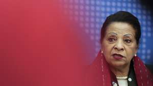 A secretária executiva da Comunidade dos Países de Língua Portuguesa (CPLP), Maria de Fátima Jardim, em conferência de imprensa no final da sessão solene com a presença do ministro dos Negócios Estrangeiros e Cooperação de Timor-Leste, Bendito dos Santos Freitas (ausente da fotografia), no âmbito de uma visita à sede da CPLP, em Lisboa, 15 de janeiro de 2026. MARCOS BORGA/LUSA