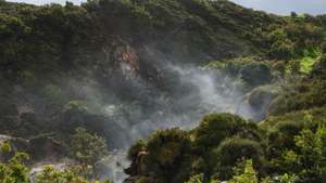 O Instituto de Investigação em Vulcanologia e Avaliação de Riscos (IVAR) da Universidade dos Açores esteve hoje na ilha Terceira a recolher amostras de gases para perceber se houve alguma alteração no padrão normal, Angra do Heroísmo, Açores, 11 de novembro de 2025. (ACOMPANHA TEXTO). ANTÓNIO ARAÚJO/LUSA