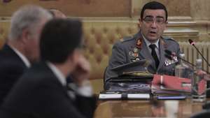 O presidente do Conselho de Administração do SIRESP entre 2022 e 2024, e agora novamente indicado para o cargo, brigadeiro-general Paulo Viegas Nunes, durante a sua audição na Comissão de Assuntos Constitucionais, Direitos, Liberdades e Garantias, na Assembleia da República, em 11 de junho de 2026. ANTÓNIO COTRIM/LUSA