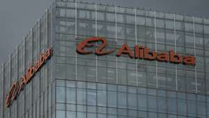 epa13025830 The Alibaba logo is displayed at a Alibaba office in Beijing, China, 09 June 2026. On 08 June, the Pentagon added Chinese companies Alibaba, BYD, and Baidu, among others, to a list of firms it said aid the Chinese military.  EPA/JESSICA LEE