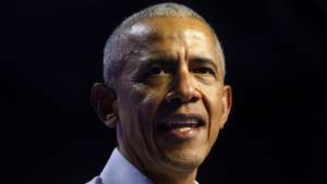 epa11689742 Former US President Barack Obama speaks at a rally in Philadelphia, Pennsylvania, USA, 28 October 2024. Pennsylvania remains a key state in the 2024 Presidential election with both Democrats and Republicans campaigning heavily in the state ahead of election day on 05 November. US Vice President Kamala Harris is running against former US president and Republican presidential nominee Donald Trump.  EPA/WILL OLIVER