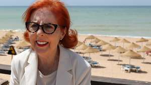 A ministra do Ambiente e Energia, Maria da Graça Carvalho, visita praia