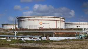Depósitos na refinaria de Matosinhos, em Leça da Palmeira, 04 março de 2024. ESTELA SILVA/LUSA