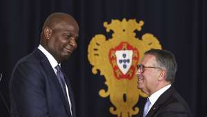 Portugal's President Antonio José Seguro (R) and Mozambique President Daniel Chapo (L) during a press conference following their meeting  at Belem Palace, Lisbon, Portugal, 15 July 2026. Mozambique  president Daniel Chapo arrives in Lisbon for a four-day official visit.  ANTONIO COTRIM/LUSA