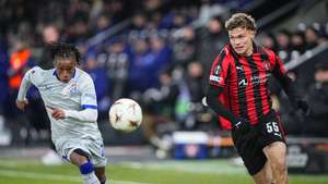 epa12690974 Dinamo Zagreb's Cardoso Varela and FC Midtjylland's Victor Bak Jensen as FC Midtjylland faces Dinamo Zagreb in the Europa League at MCH Arena in Herning, Denmark, 29 January 2026.  EPA/Bo Amstrup  DENMARK OUT