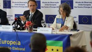 O chefe da missão de observação eleitoral da União Europeia, o eurodeputado português Sérgio Humberto, apresenta as conclusões do relatório preliminar da missão após as eleições presidenciais, São Tomé, 21 de julho de 2026. (ACOMPANHA TEXTO de 21 DE JULHO DE 2026). NUNO VEIGA/LUSA