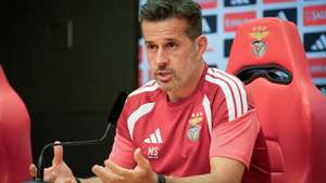 epa13152020 Benfica's head coach Marco Silva attends a press conference at the Benfica Campus in Seixal, Portugal, 05 August 2026. Benfica faces Heart of Midlothian F.C. in a UEFA Europa League third qualifying round soccer match on 06 August.  EPA/RUI MINDERICO