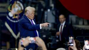 epa12760264 US President Donald Trump reacts after speaking at an economic event at Coosa Steel Corporation in Rome, Georgia, USA, 19 February 2026. The event is being held in northwest Georgia's 14th Congressional District, which was formerly represented by Marjorie Taylor Greene.  EPA/ERIK S. LESSER