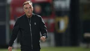 O treinador do Famalicão, Carlos Carvalhal, durante o jogo com o Gil Vicente da I Liga de Futebol realizado no Estádio Municipal de Famalicão, Famalicão, 30 de agosto de 2026. MANUEL FERNANDO ARAÚJO/LUSA