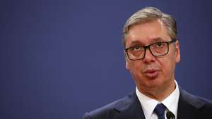 epa13156454 Serbian President Aleksandar Vucic speaks during a press conference with Ukrainian President Volodymyr Zelensky (not pictured) following their meeting in Belgrade, Serbia, 08 August 2026. Zelenskyy is in Serbia for an official visit.  EPA/ANDREJ CUKIC