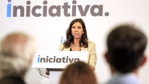 A presidente do Iniciativa Liberal (IL), Mariana Leitão, discursa na sessão de encerramento das Jornadas Parlamentares do IL, no Porto, 15 de setembro de 2026. JOSÉ COELHO/LUSA