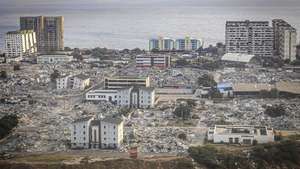 epa13212453 An aerial photograph shows debris at the Hugo Chavez housing complex in Catia La Mar, Venezuela, 04 September 2026. Two earthquakes of 7.2-magnitude and 7.5-magnitude struck Venezuela on 24 June, causing widespread damage.  EPA/HENRY CHIRINOS