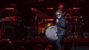 epa10720006 British lead singer Mick Hucknall of the soul pop band Simply Red performs on the stage of the Stravinski hall at the 57th Montreux Jazz Festival (MJF), in Montreux, Switzerland, 30 June 2023. The Montreux Jazz Festival runs from 30 June to 15 July and features over 400 concerts.  EPA/MARTIAL TREZZINI