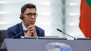 epa12437460 European Parliament vice-president Younous Omarjee chairs a debate on 'Common Agriculture Policy', at the European Parliament in Strasbourg, France, 07 October 2025. The current plenary session runs from 06 October until 09 October 2025.  EPA/CHRISTOPHE PETIT TESSON