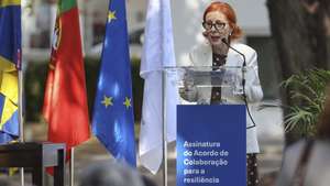 A ministra do Ambiente e Energia, Maria da Graça Carvalho, discursa na cerimónia da assinatura do acordo para estudar solução estrutural para o sistema de abastecimento de água de Almada, entre a Câmara Municipal de Almada, a EPAL - Empresa Portuguesa das Águas Livres e os Serviços Municipalizados de Água e Saneamento de Almada (SMAS), em Almada, 23 de setembro de 2026. MIGUEL A. LOPES/LUSA