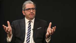O antigo diretor executivo da Associação das Ligas Europeias de Futebol, Emanuel Macedo de Medeiros, em entrevista à Lusa 09 de abril de 2014, Lisboa. (ACOMPANHA TEXTO)   INÁCIO ROSA/LUSA